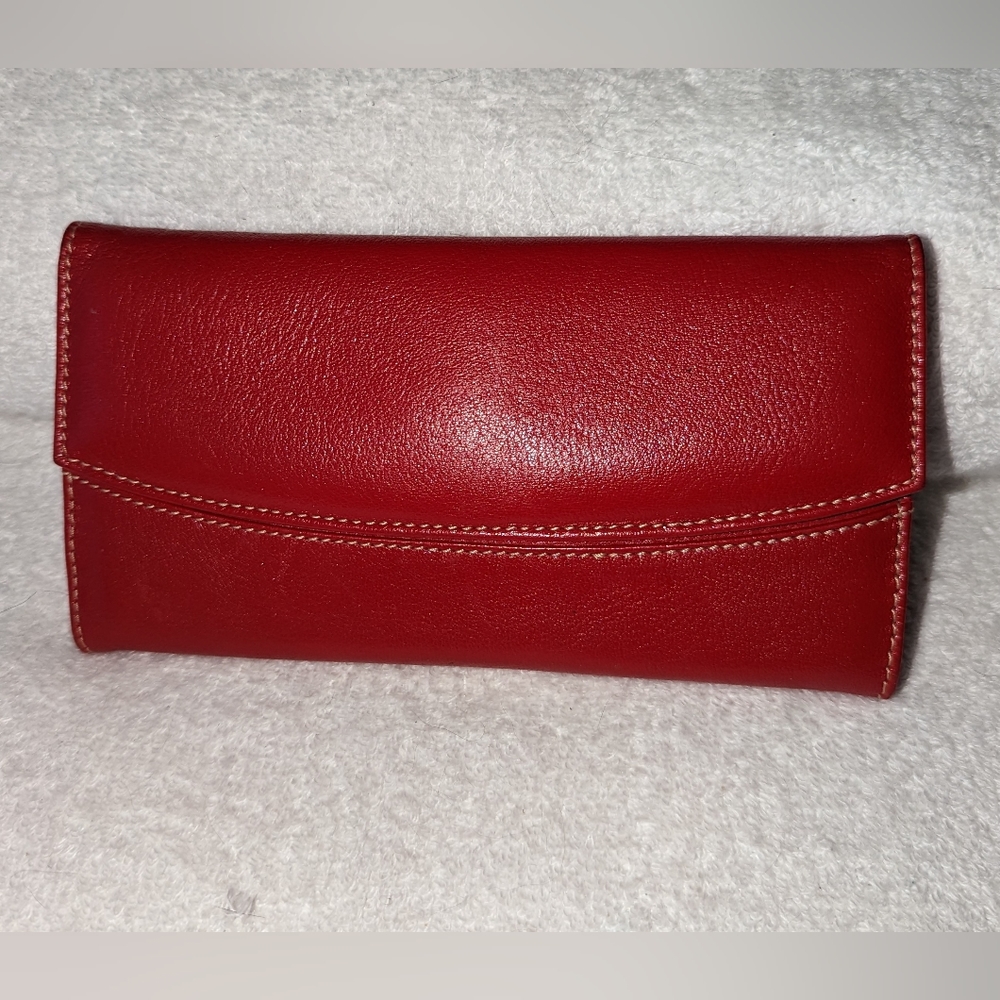 Calzart Bolivia red leather wallet.